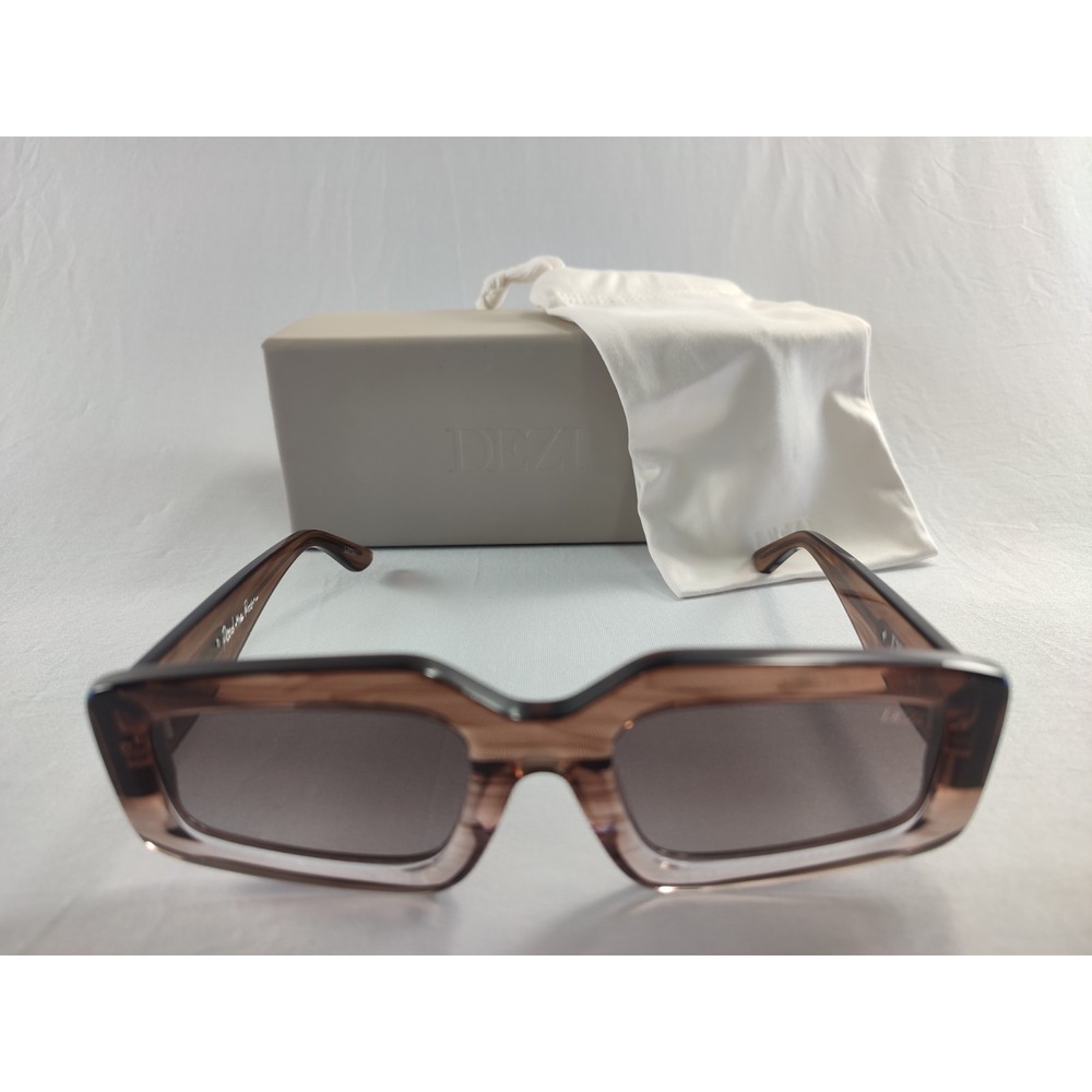DEZI Read the Room‎ Sunglasses Toffee Brown Rectangular Desi Perkins Excellent